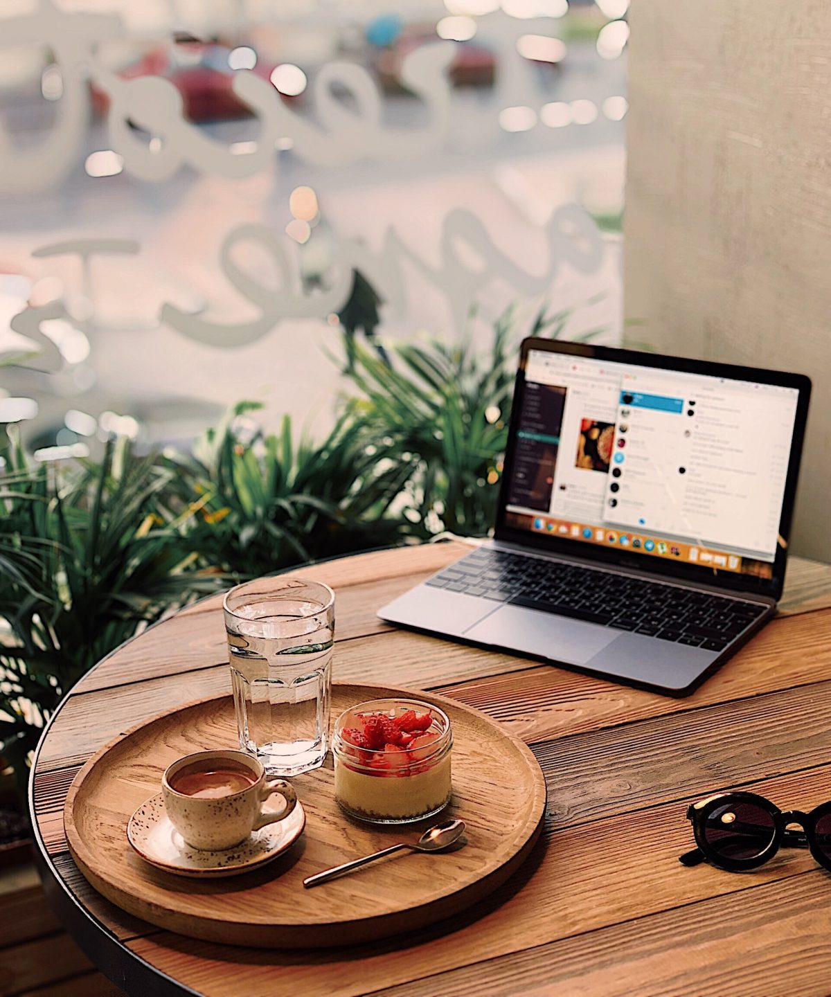 Remote Work Isn’t a Trend. It’s Common Sense. 10 Remote Work Isn’t a Trend. It’s Common Sense.